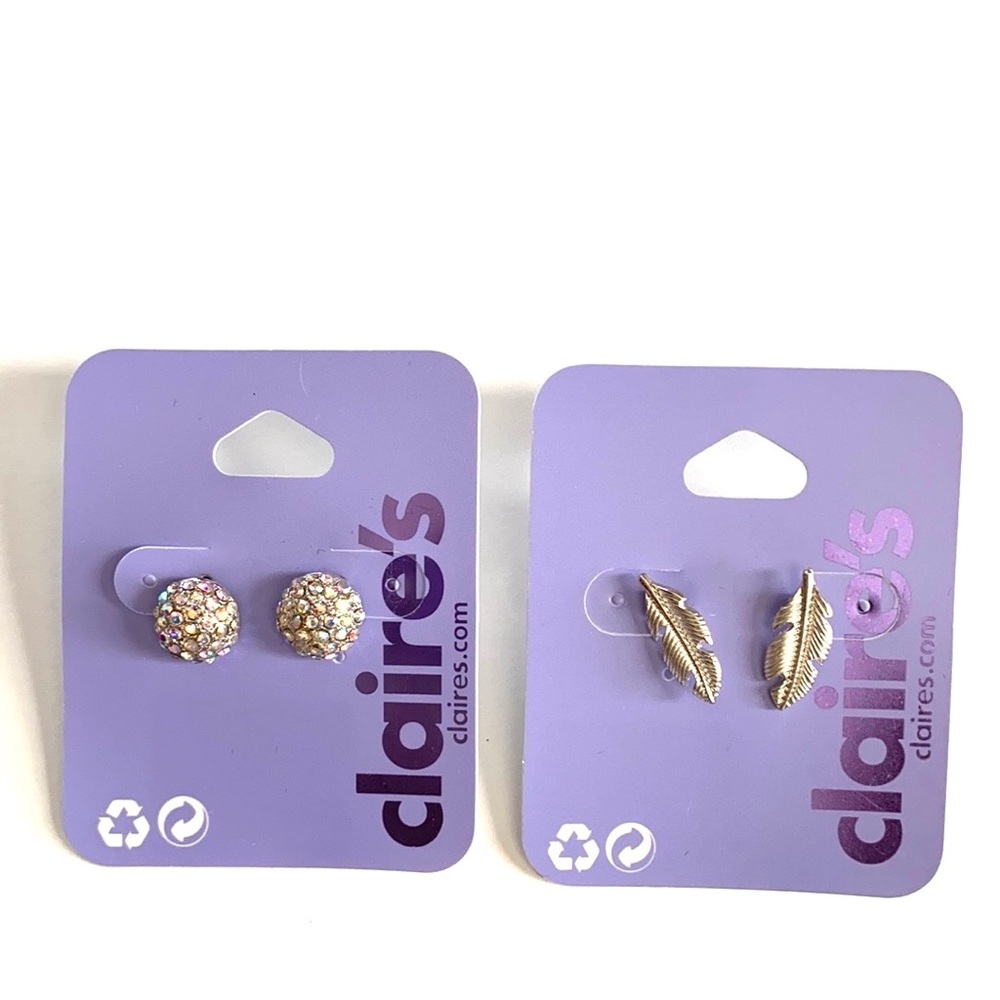 Claire’s Lot of (2) pairs of earrings, NWT
- In Original Sealed Packagin…